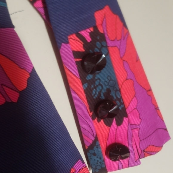 NEW! TRINA TURK Coltrane Vanguard Abstract Floral Faille Sheath Dress 2. - Picture 6 of 8